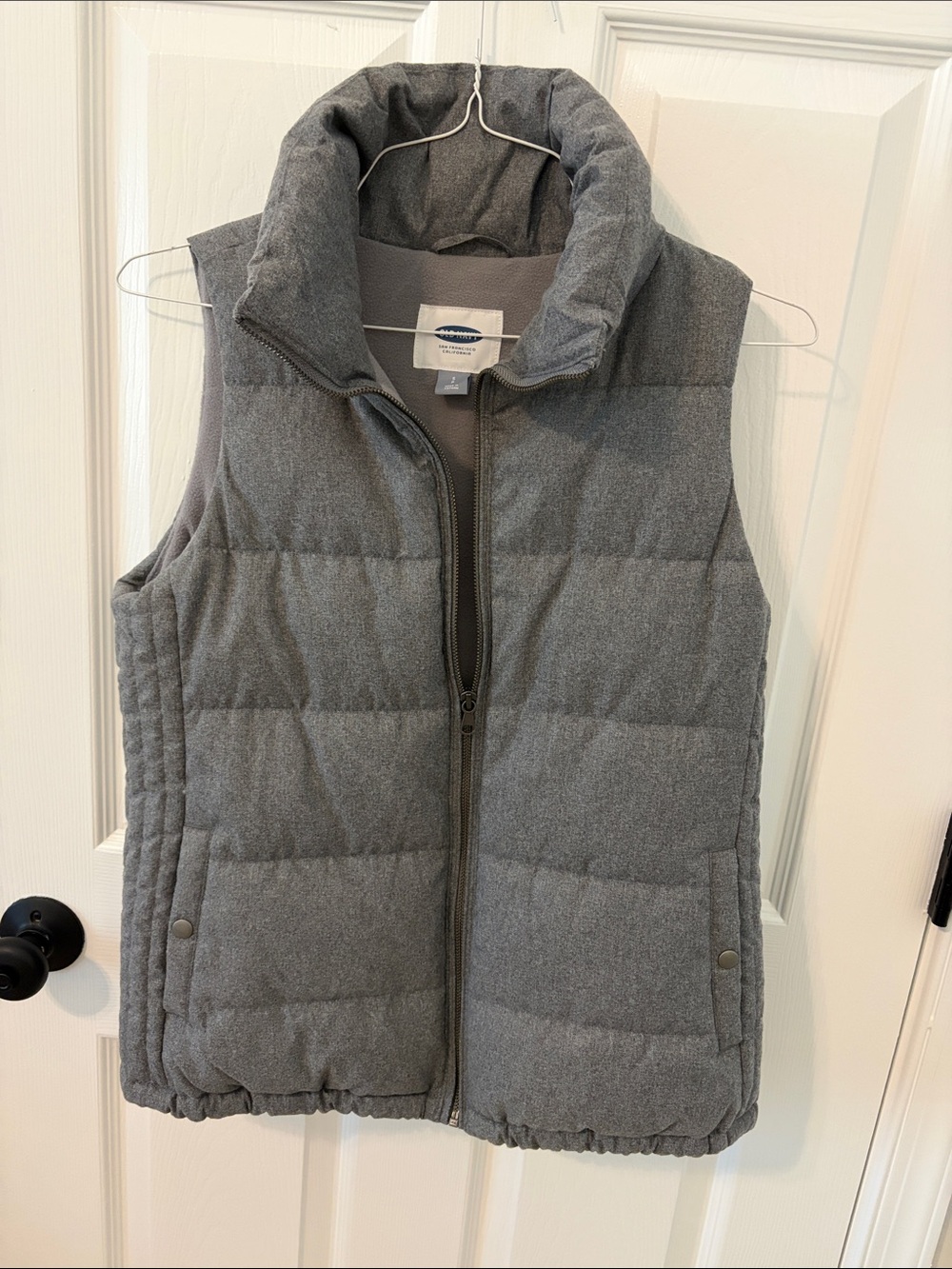Old Navy Heather Gray Quilted Puffer Vest